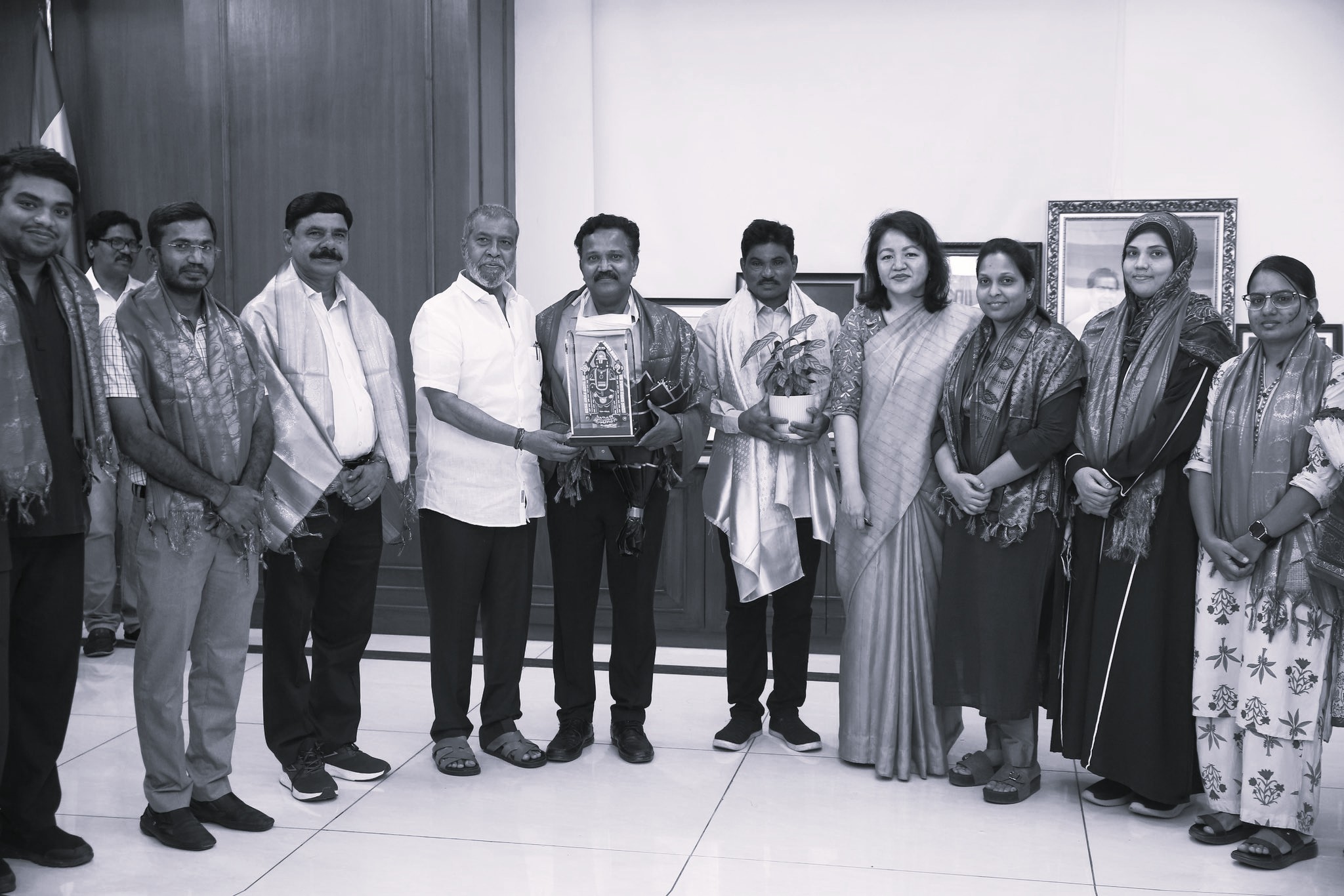 Osmania Doctors Honoured For Historic Five-Organ Transplant Breakthrough