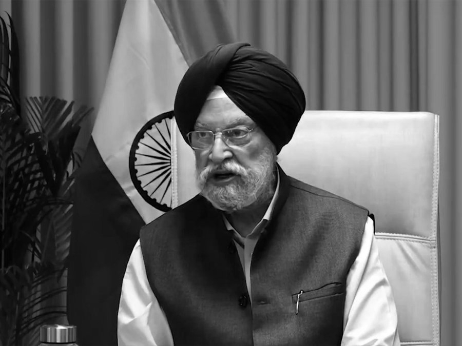 India Unlikely to Reduce Petrol, Diesel Prices as Costly Crude Still in Refinery Pipeline