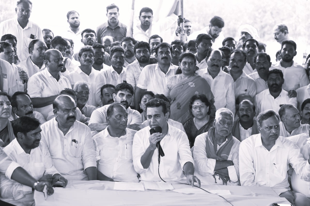 KTR Challenges Telangana Government Over Kaleshwaram Project During Kannepalli Visit