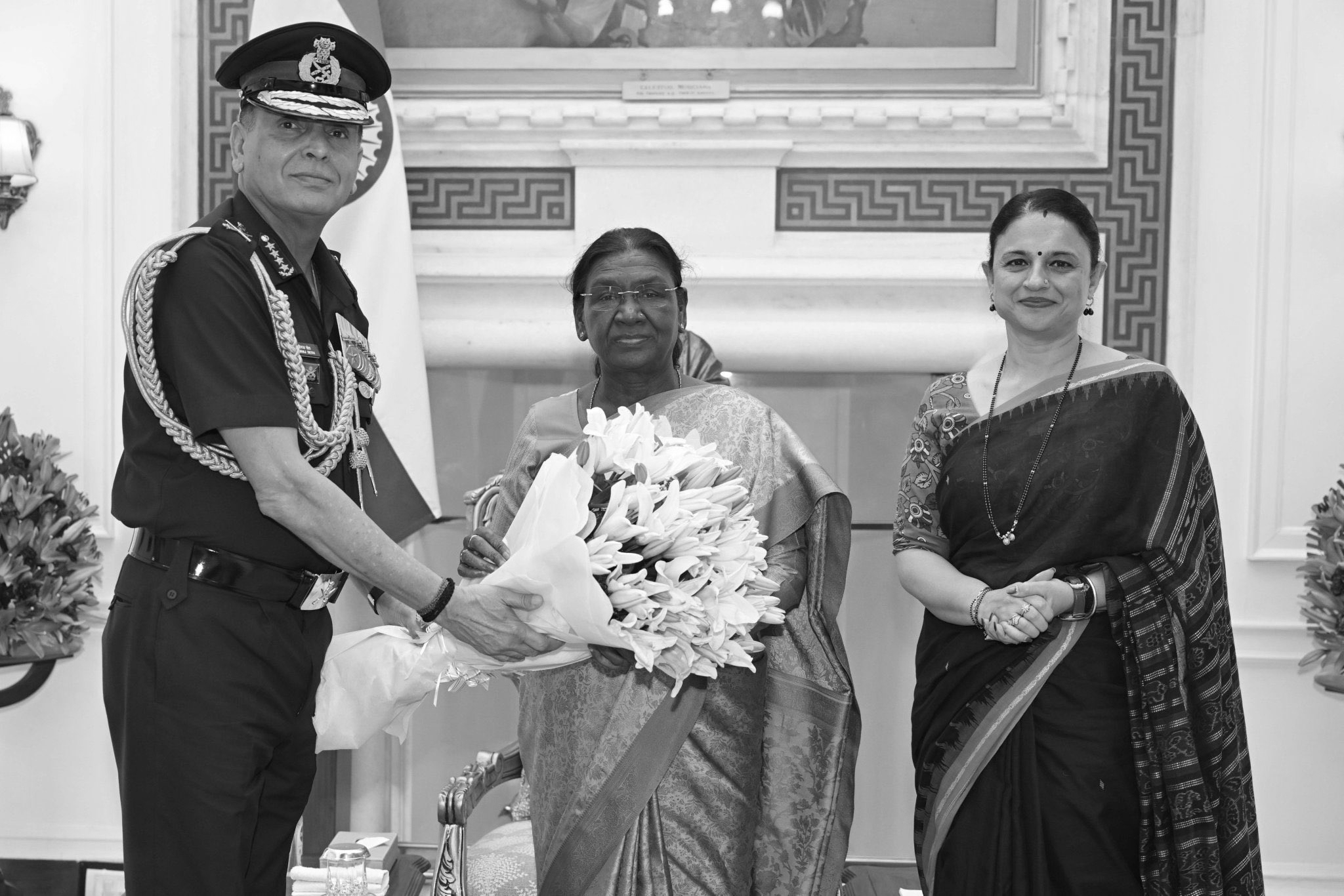 General Dhiraj Seth Calls On President Droupadi Murmu After Taking Charge As Army Chief