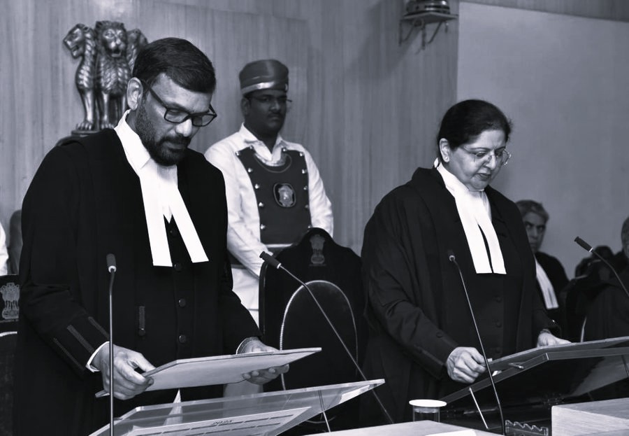 ఏపీ హైకోర్టులో ముగ్గురు అదనపు న్యాయమూర్తుల ప్రమాణ స్వీకారం