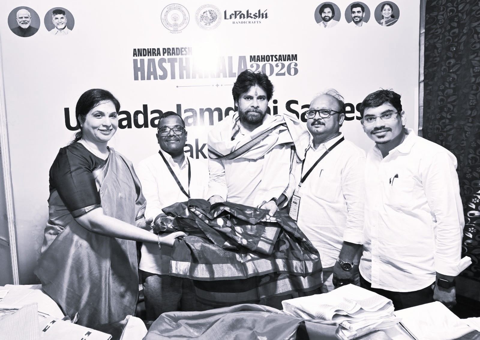 హస్తకళల పరిరక్షణకు కూటమి ప్రభుత్వం కట్టుబడి ఉంది: డిప్యూటీ సీఎం పవన్ కళ్యాణ్