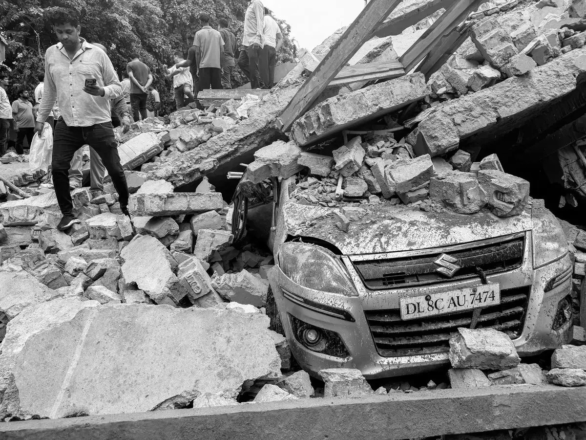 Delhi Building Collapse: Death Toll Rises to Three, FIR Filed as Probe Begins