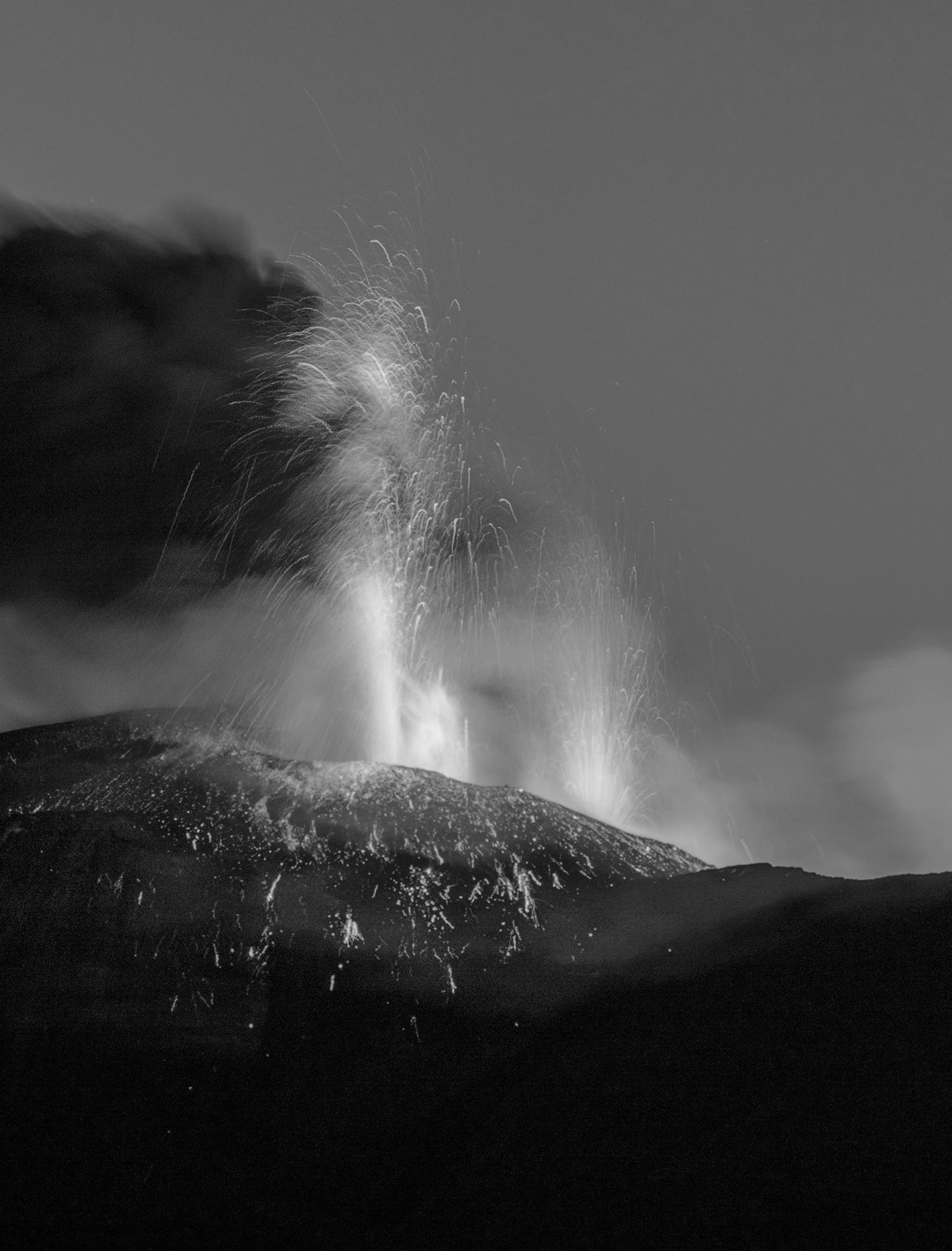 Mount Etna Erupts In Sicily, Thousands Of Tourists Stranded As Volcanic Ash Disrupts Flights