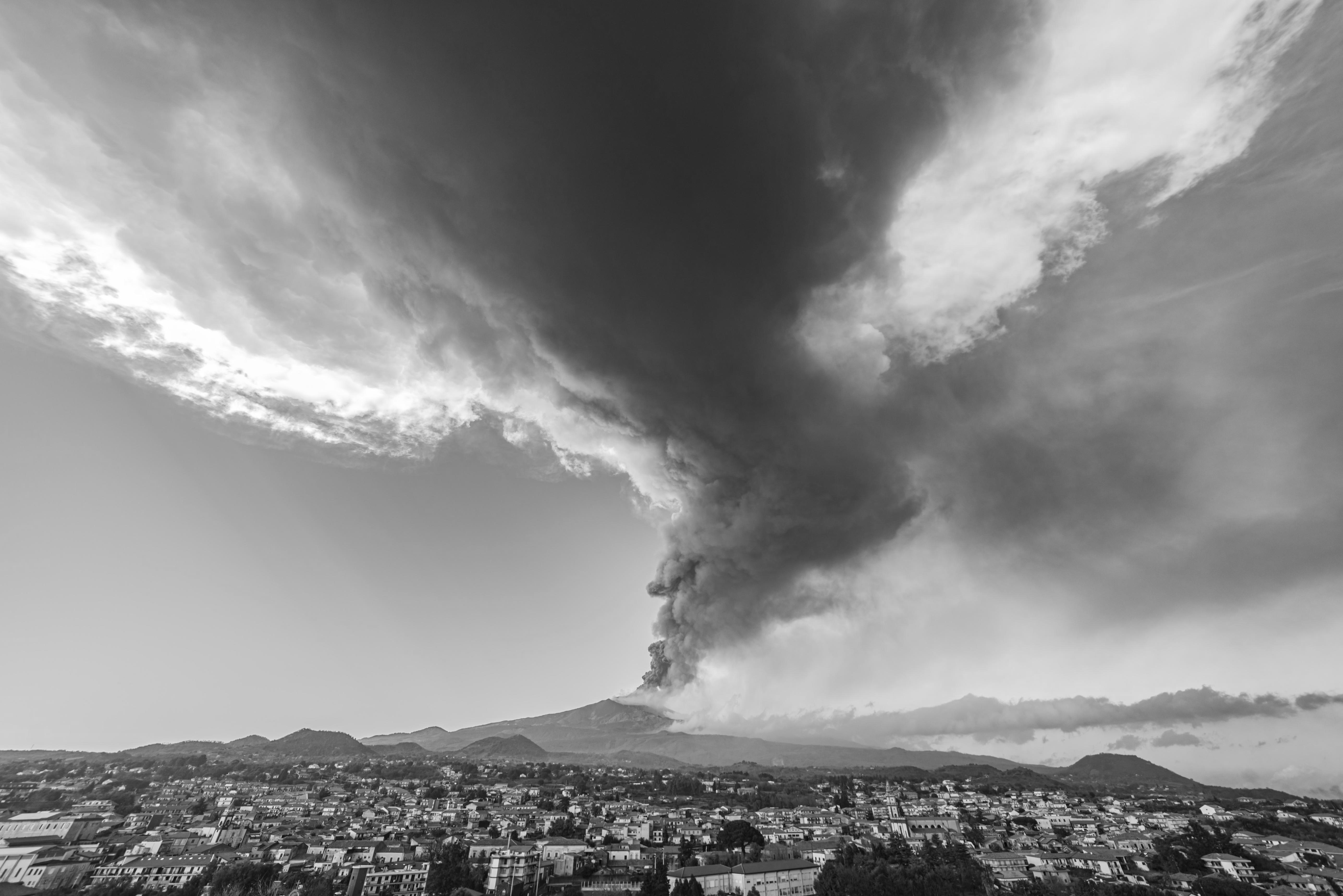 Mount Etna Erupts In Sicily, Thousands Of Tourists Stranded As Volcanic Ash Disrupts Flights