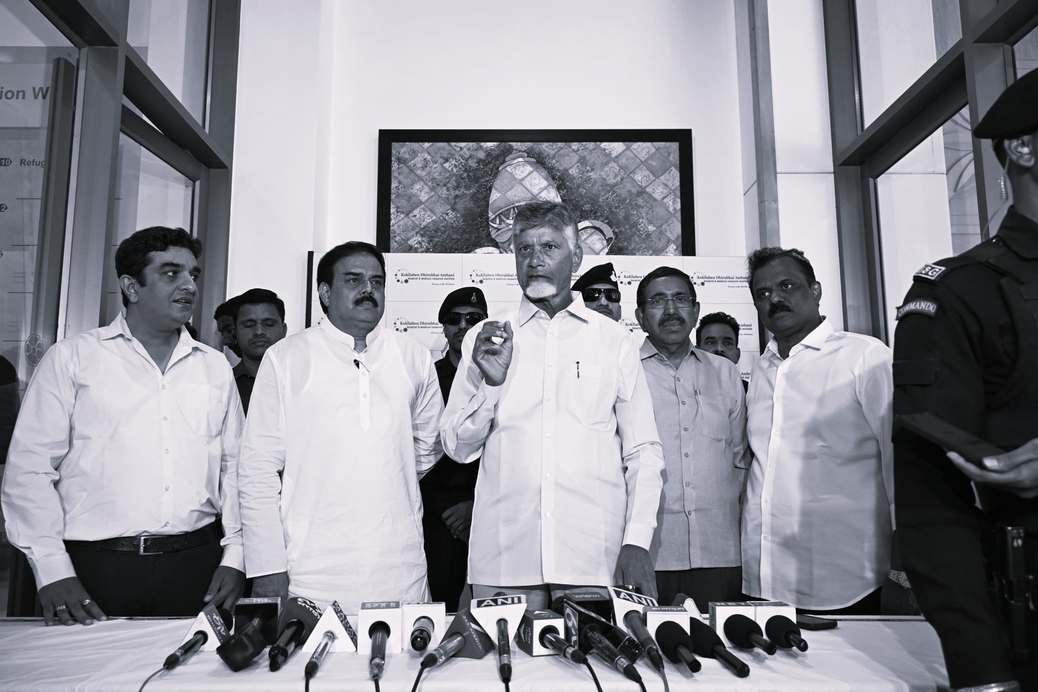 CM Chandrababu Visits Pawan Kalyan in Mumbai After Successful Shoulder Surgery