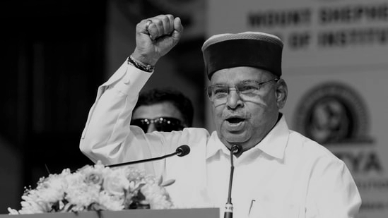 Karnataka Governor Suspends KPSC Chairman Over Daughters' Recruitment Row