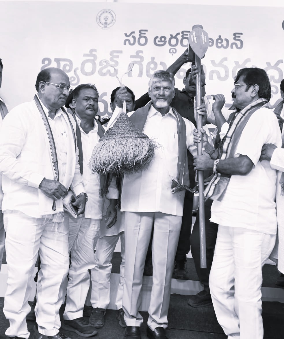 రూ. 150 కోట్లతో ధవళేశ్వరం బ్యారేజీ ఆధునీకీకరణ.. 117 కొత్త గేట్ల ఏర్పాటు: సీఎం చంద్రబాబు