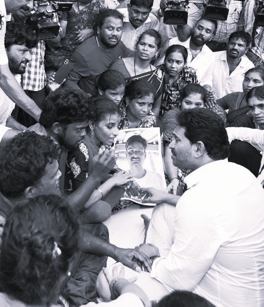 YS Jagan Demands ₹1 Crore Compensation After Six Die in Vizag Boat Tragedy