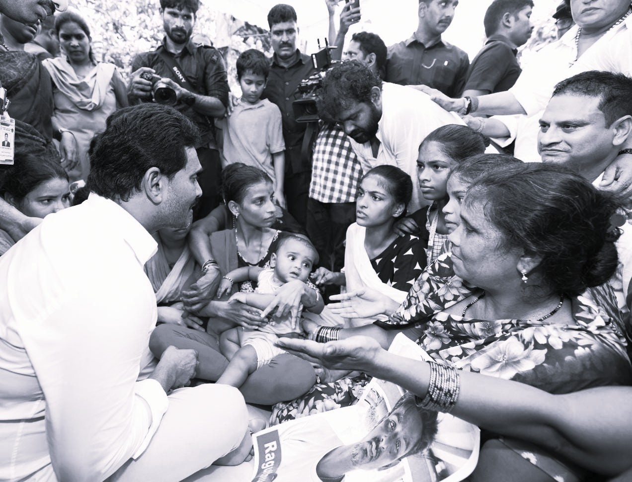 విశాఖ పడవ ప్రమాదం.. కూటమి ప్రభుత్వ నిర్లక్ష్యమే కారణం: వైఎస్ జగన్