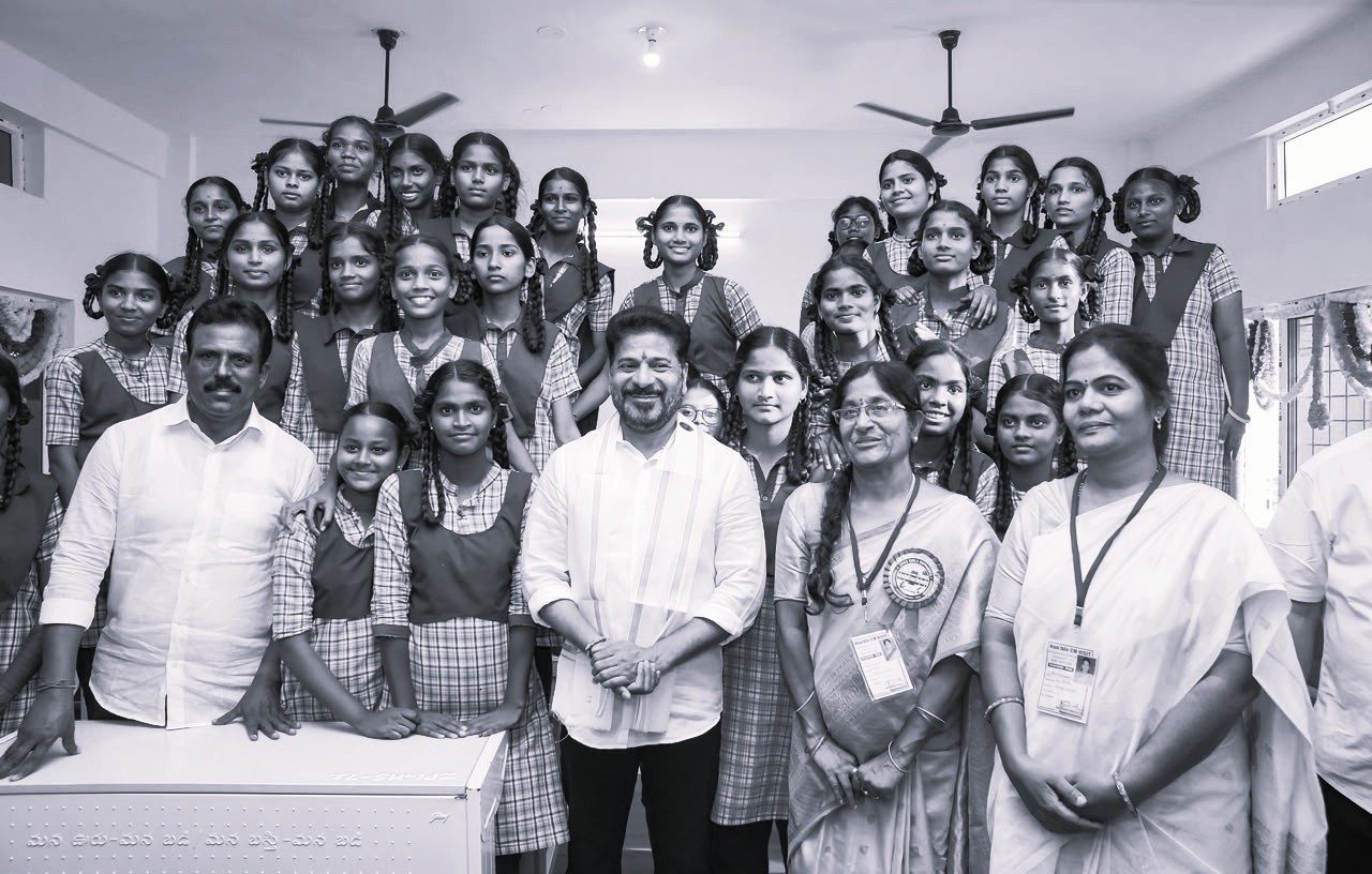 ప్రభుత్వ పాఠశాలలే తెలంగాణ భవిష్యత్కు పునాది: సీఎం రేవంత్ రెడ్డి