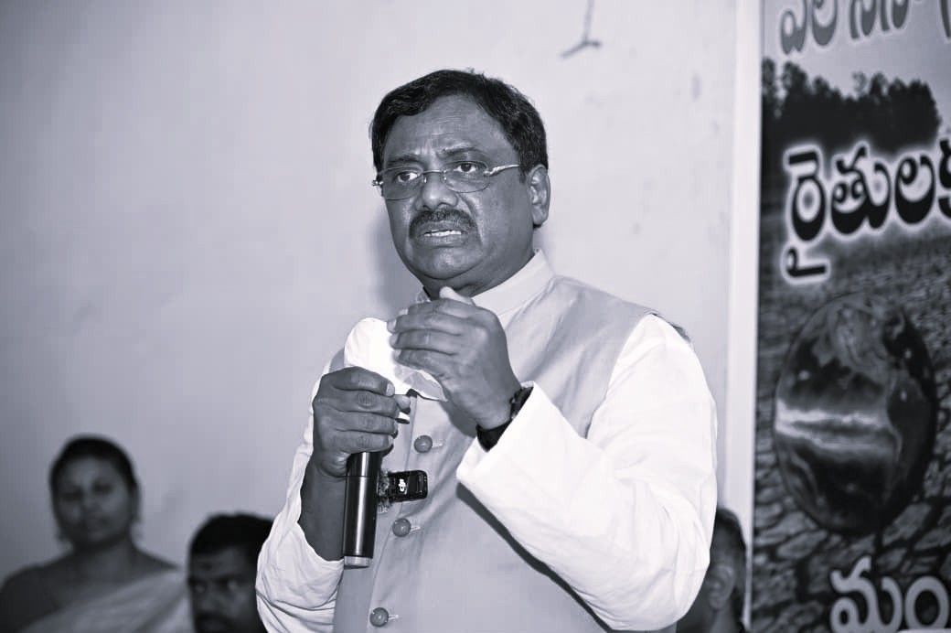 ప్రభుత్వ పాఠశాలల విద్యార్థులు ఉన్నత శిఖరాలను అధిరోహించవచ్చు: మంత్రి జి. వివేక్