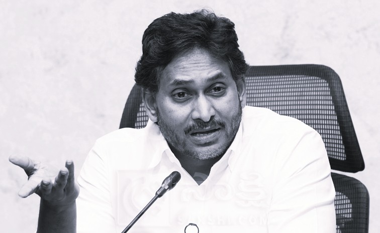 గుంటూరు ఘటనపై చంద్రబాబు ప్రభుత్వం సిగ్గుపడాలి: వైఎస్ జగన్