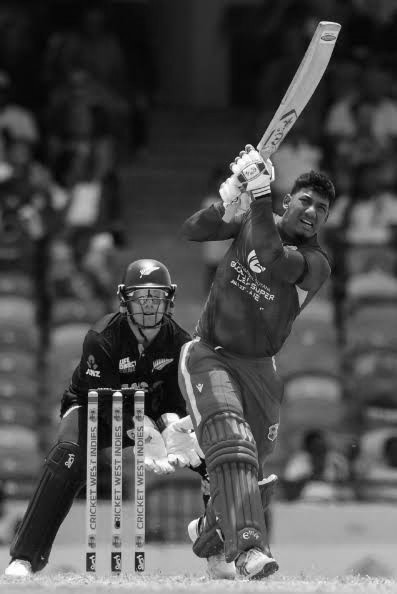 Chapman, Santner Script Dramatic One-Wicket Win to Secure ODI Series