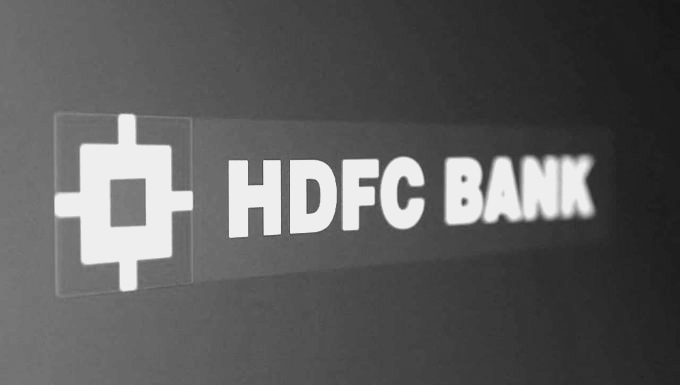 Markets Slip in Early Trade as HDFC Bank Falls, Foreign Funds Exit