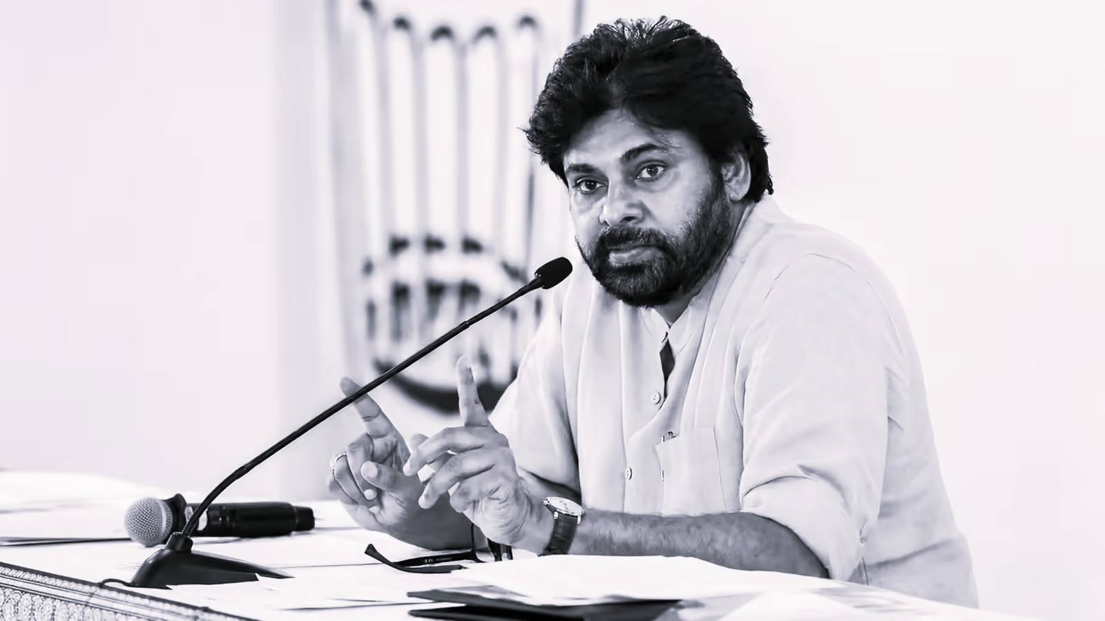 పంచదార్ల కొండ అక్రమ మైనింగ్పై పవన్ కళ్యాణ్ సీరియస్.. సమగ్ర విచారణకు ఆదేశం..