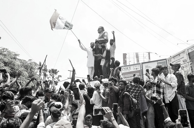 Arrested First, FIR Later: Tej Pratap Yadav Sent to 14-Day Judicial Custody Over NEET Bandh Violence