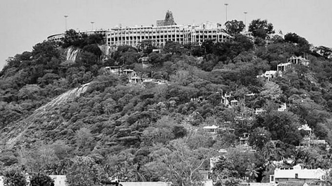 Palani Temple Land Worth ₹100 Crore Allegedly Transferred, AIADMK Seeks CBI Probe