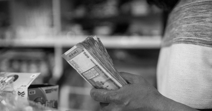 Rupee Jumps 61 Paise to 95.92 Against US Dollar on Falling Crude Oil Prices