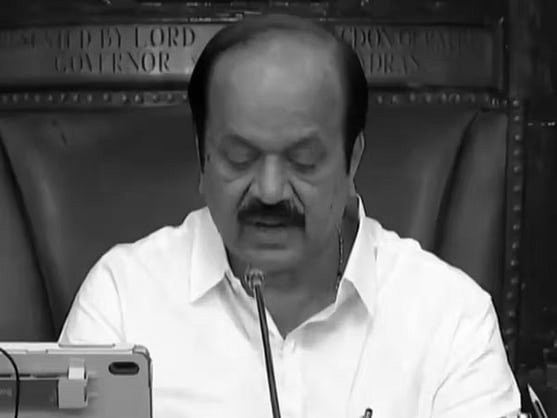 TN Speaker Issues Summons to Palaniswami, Four MLAs Over Disqualification Plea