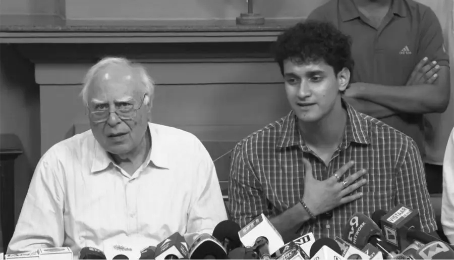Kapil Sibal Pledges ₹1 Crore to CJP Legal Aid Fund for Student Protesters