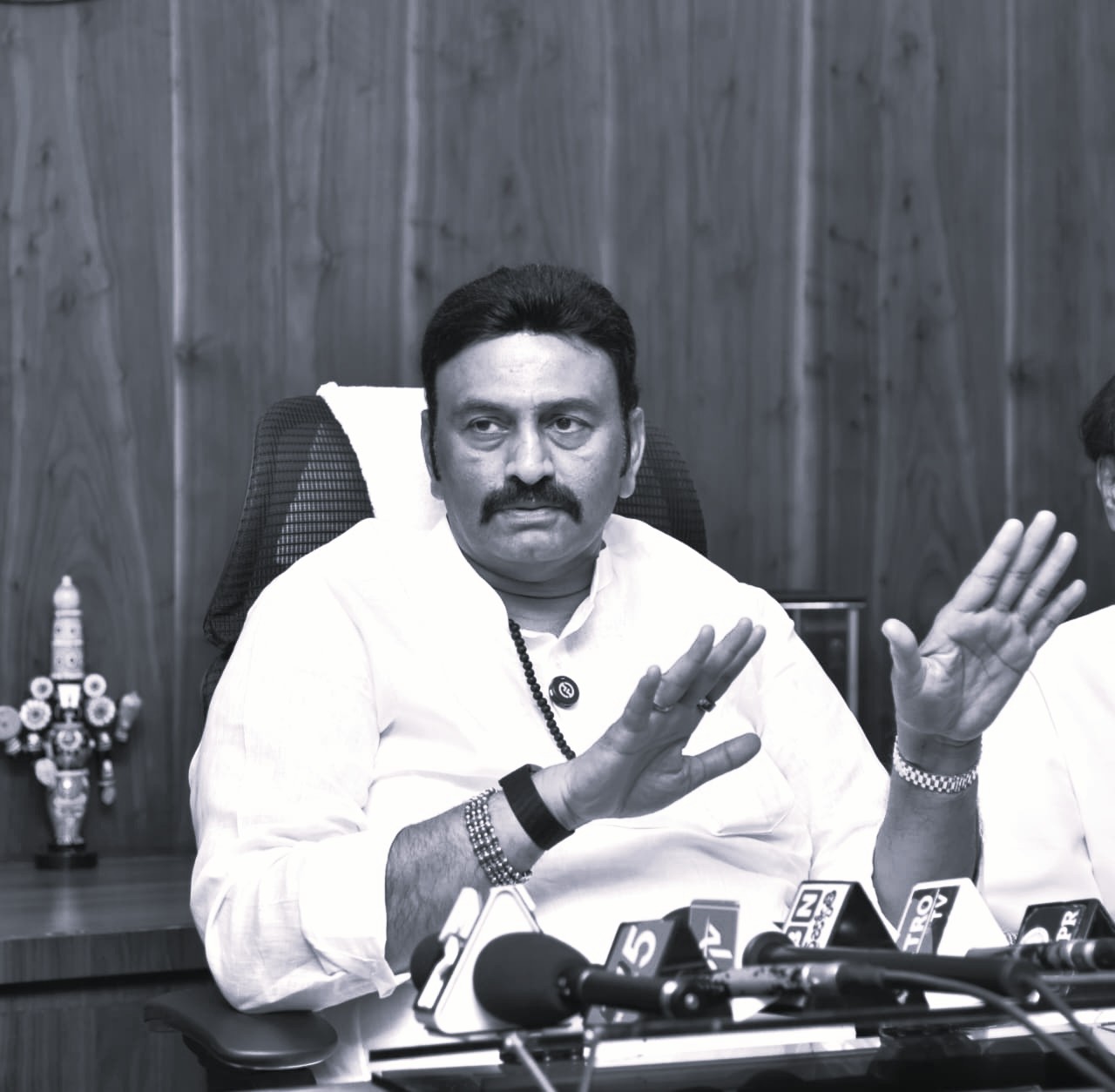 AP to Hold Talks with Banks Over ₹2,000 Crore Gajuwaka Land Dispute