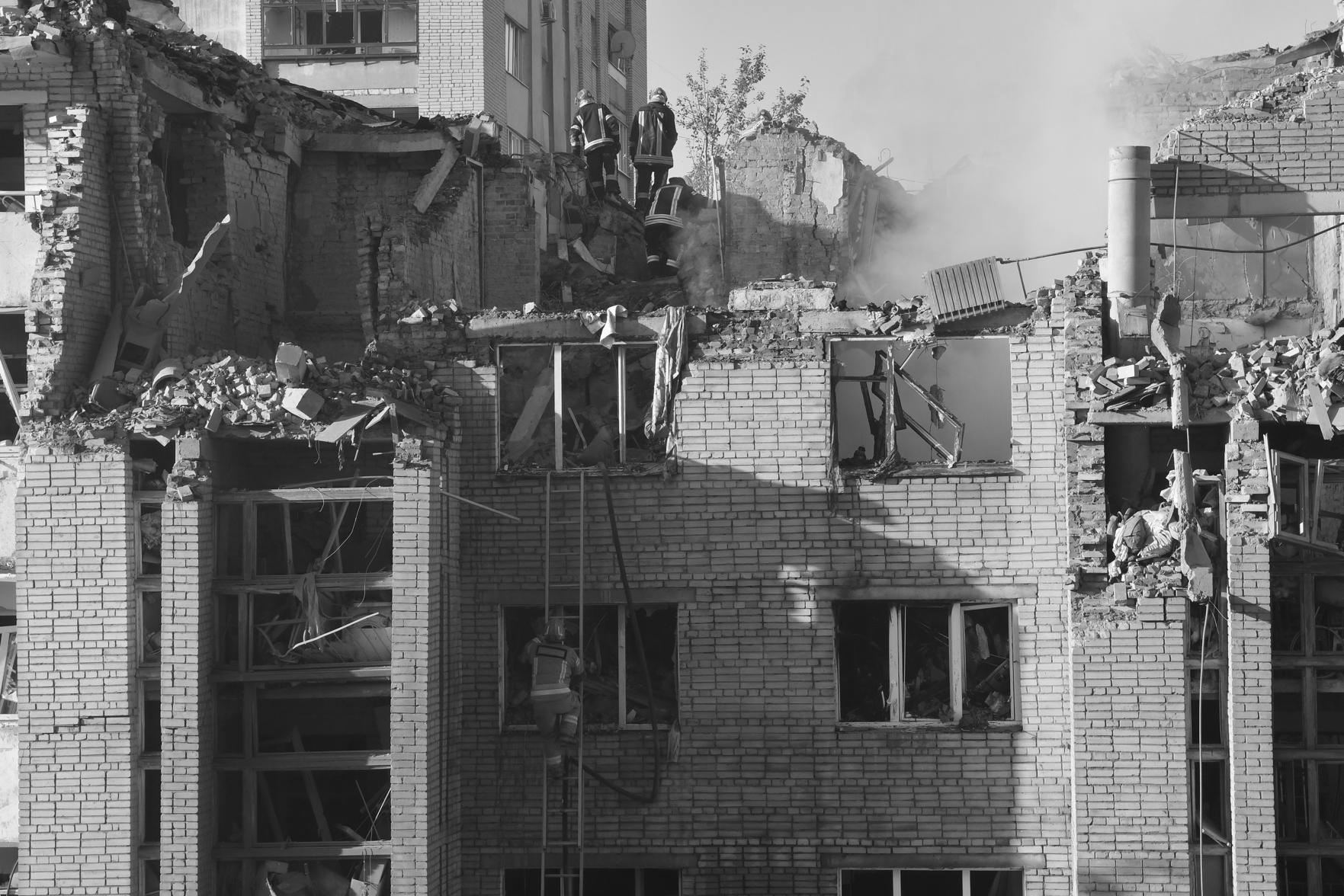 Russian Strikes Across Ukraine Kill At Least 9, Injure Over 50 After Zelenskyy's US Visit
