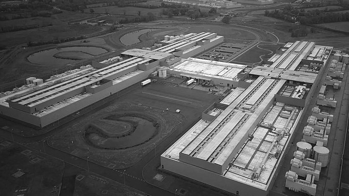 EU Unveils USD 11.4 Billion Plan for Seven AI Gigafactories to Close Gap With US, China