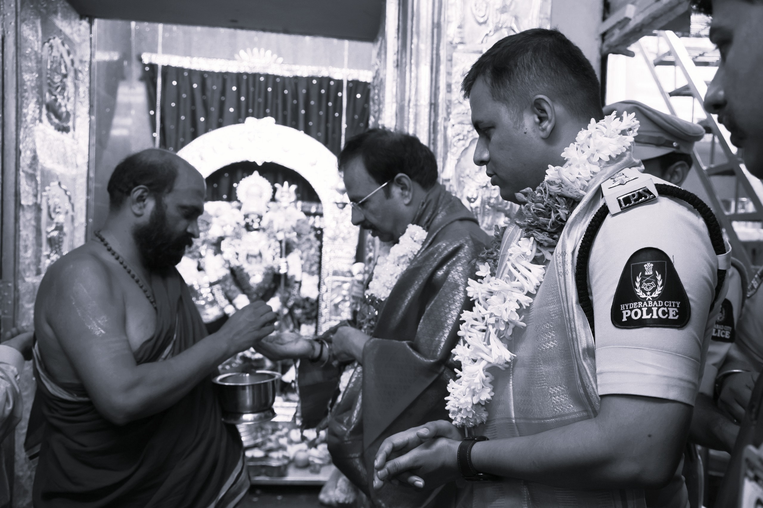 Hyderabad Police Deploy 2,000 Personnel for Lal Darwaza Bonalu Security