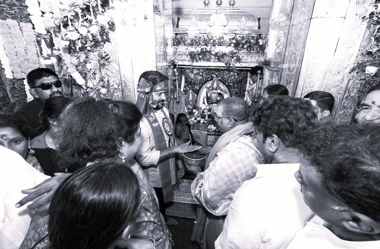 CM Revanth Reddy Offers Bonam at Ujjaini Mahankali Temple During Grand Bonalu Celebrations