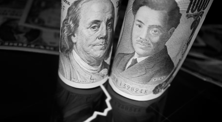 US Dollar Falls 1% Against Japanese Yen After First US Japan Intervention