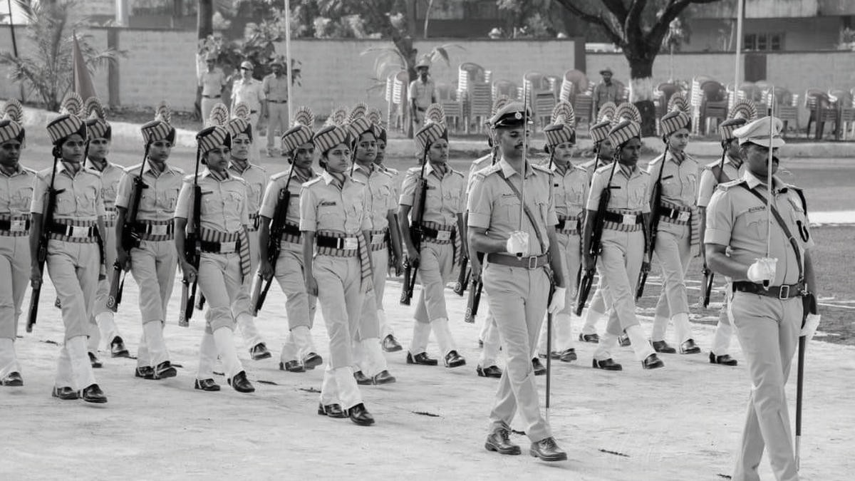Candidates Boycott Karnataka Police Constable Exam, Seek Fresh Test