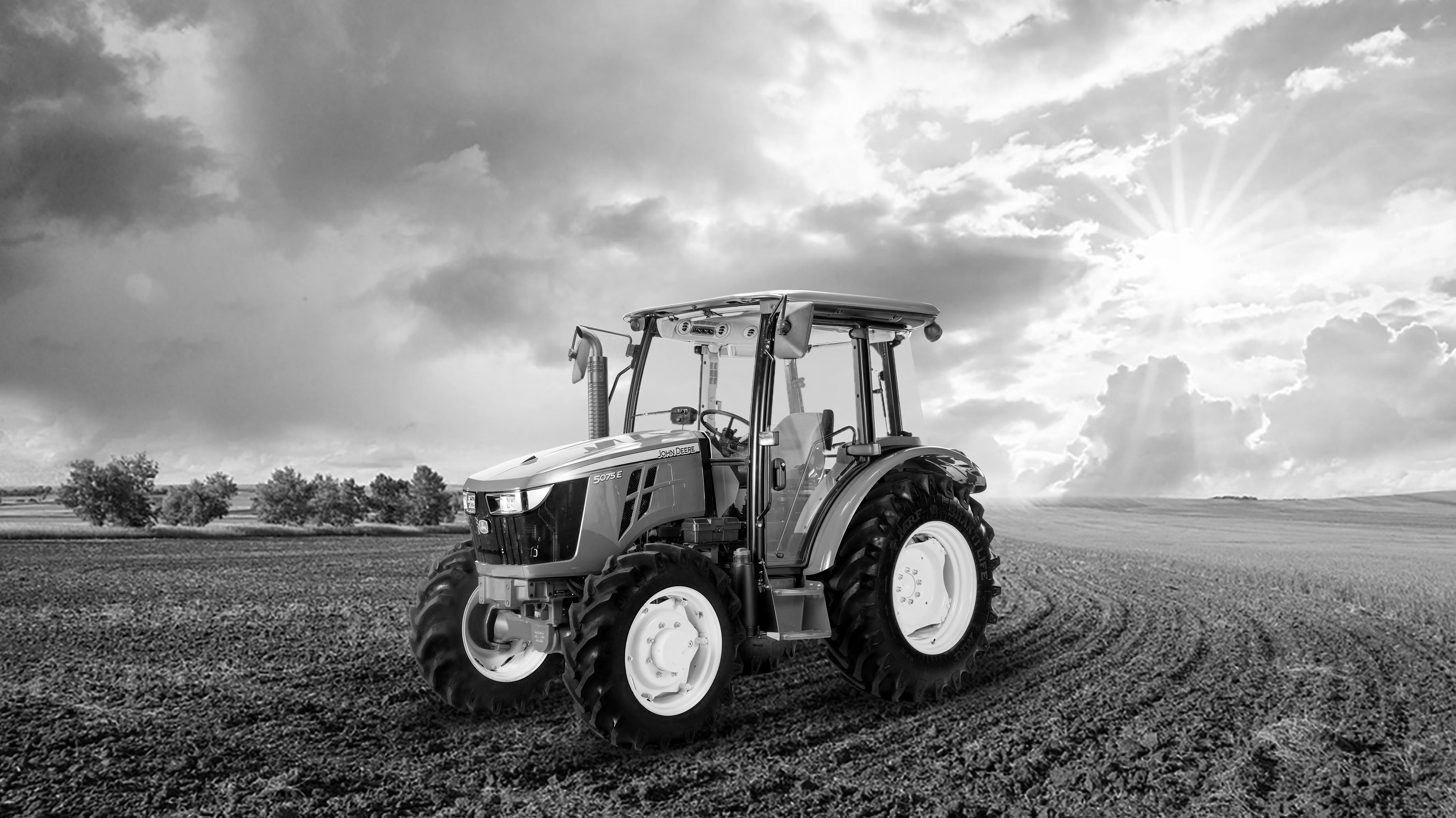 India's Tractor Sales Surge Nearly 28% in July as Rural Economy Shifts into High Gear