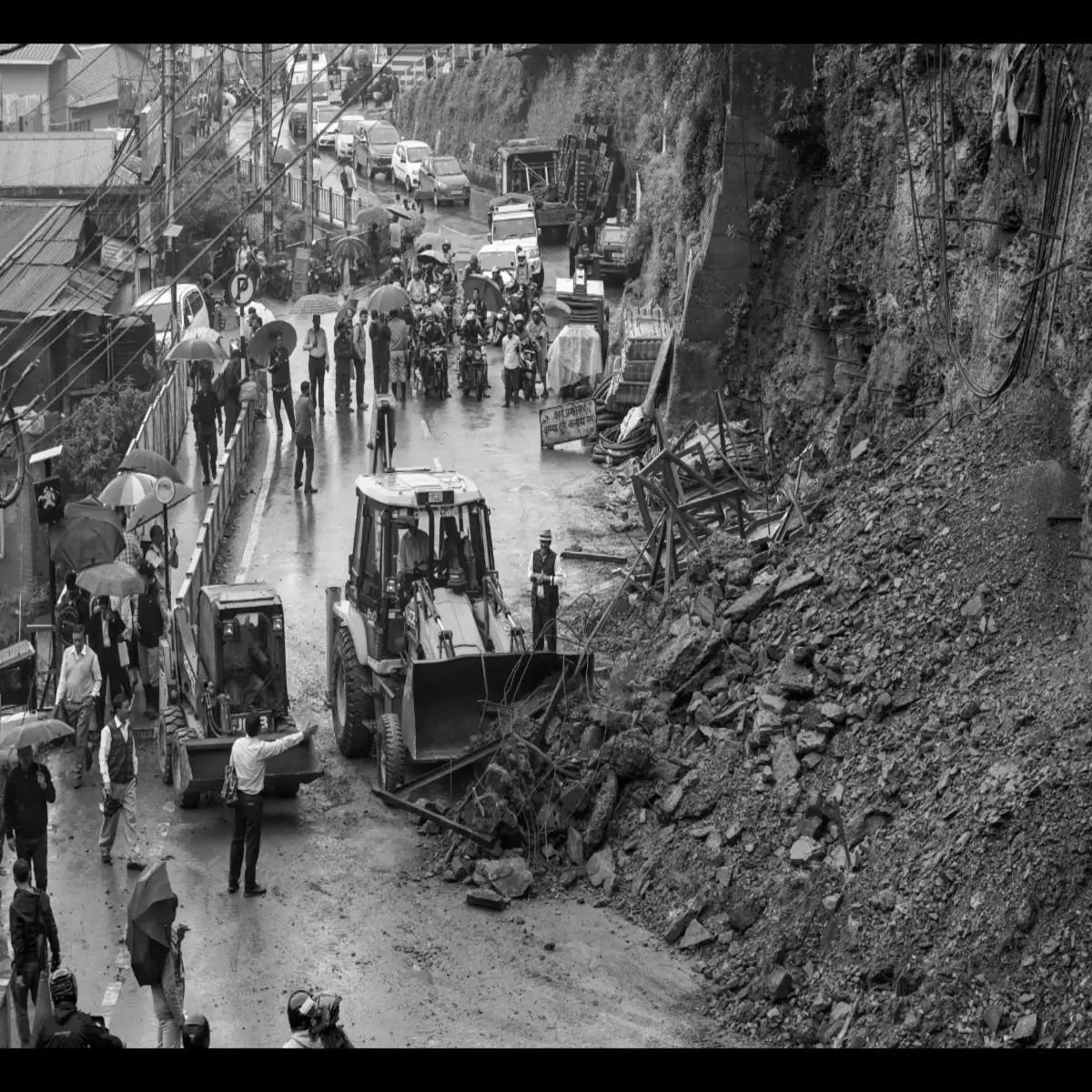 Heavy Rain Batters Himachal: Over 150 Roads Shut, Wet Spell Likely Till August 10