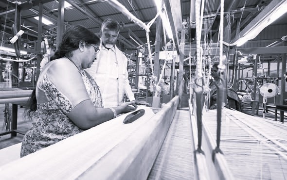 AP Launches ‘Netanna Sevalo’, ₹25,000 Annual Aid for Weavers