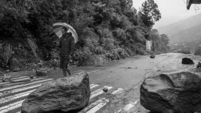 Heavy Rainfall Disrupts Uttarakhand Life, 132 Roads Closed Due to Landslides