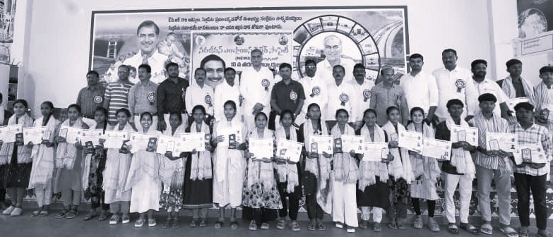 Poverty, Caste Should Not Come in the Way of Education: Former Minister Harish Rao
