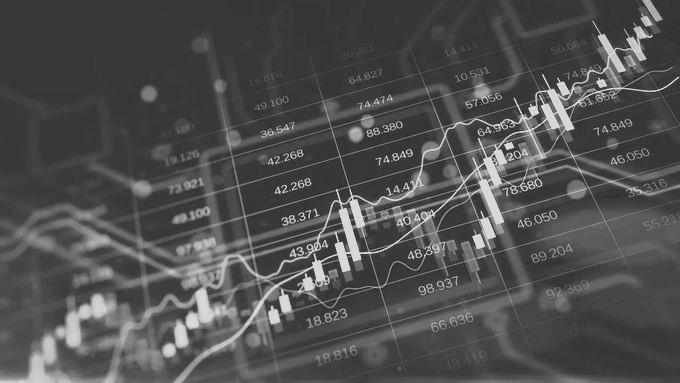 Sensex Drops 388 Points, Nifty Slips Below 24,500 on Oil Price Rally
