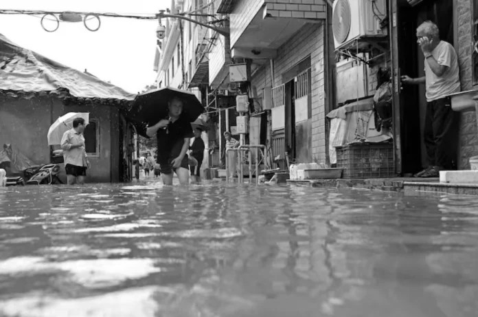 Beijing Braces for 150 mm Rain, Evacuates Residents from High-Risk Areas