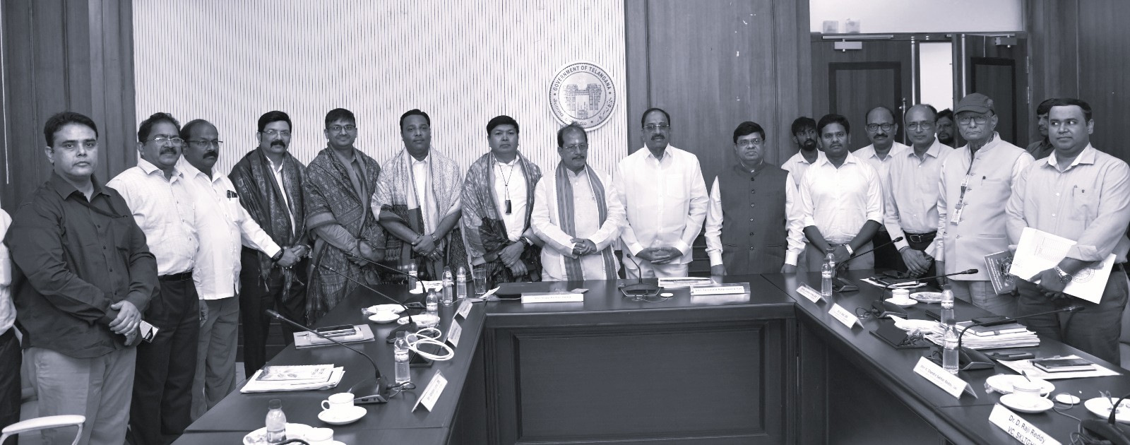 Bihar Eyes Telangana’s Oil Palm Model, Telangana Turns to Makhana