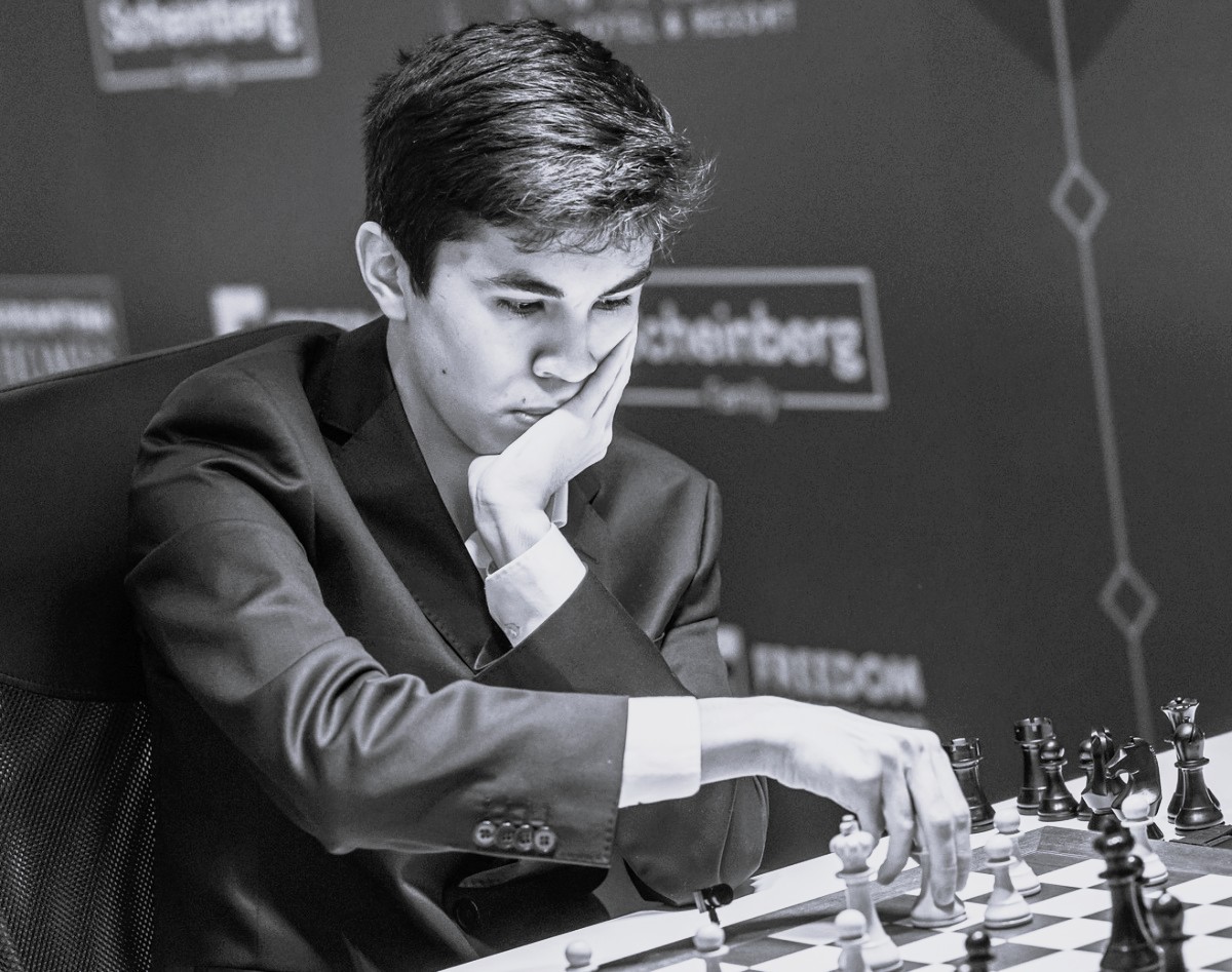 Javokhir Sindarov Strikes in Round 7, Keeps Sinquefield Cup Hopes Alive