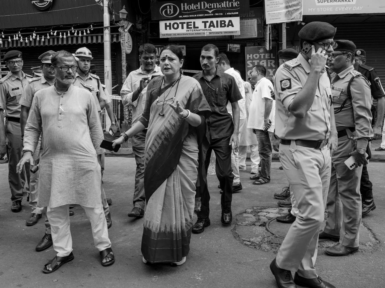 9 Killed, 6 Injured In Kolkata Hotel Fire As Bengal Orders Statewide Safety Audit