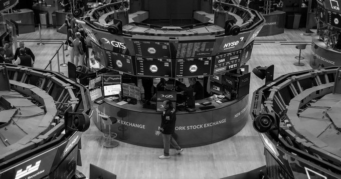 Global Stocks Mixed as Falling US Yields Support Equities, Oil Prices Surge