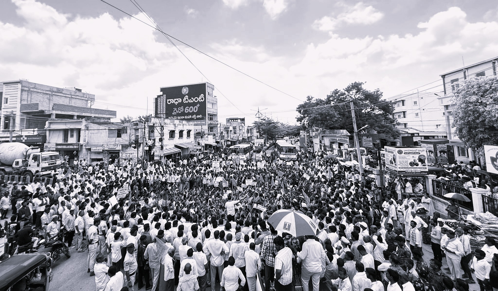 కల్యాణలక్ష్మి, షాదీ ముబారక్ పథకాలపై నాగర్కర్నూల్లో బీఆర్ఎస్ ఆందోళన