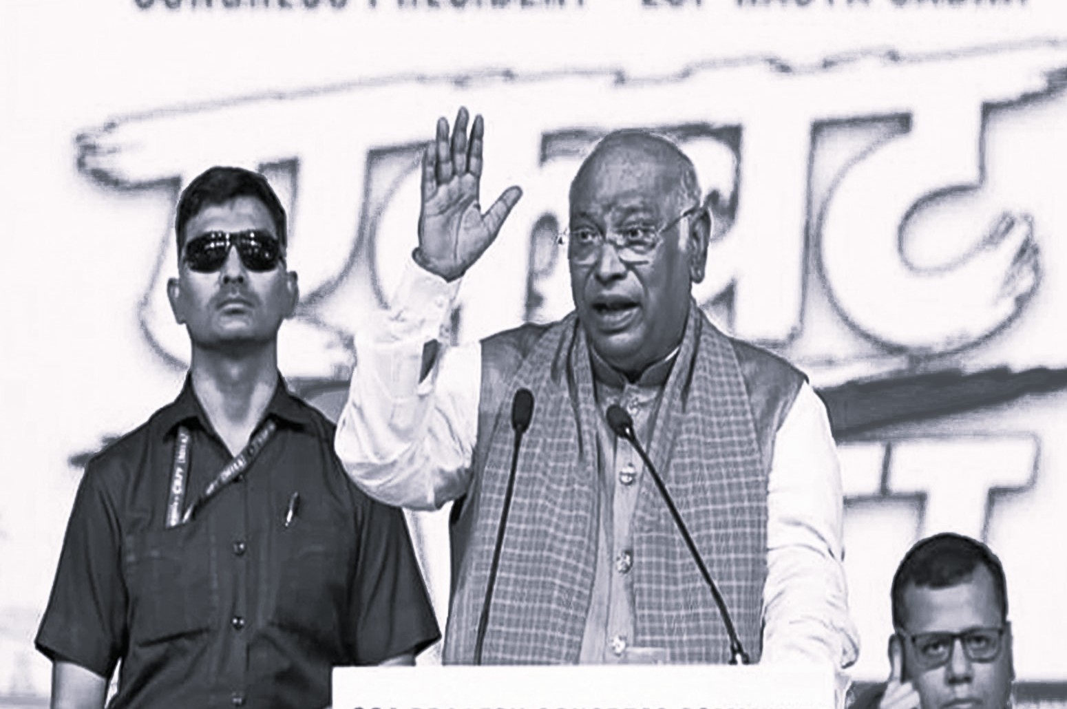 అయోధ్యలో ‘చందాచోరీ’ సరిపోలేదా?: ఖర్గే