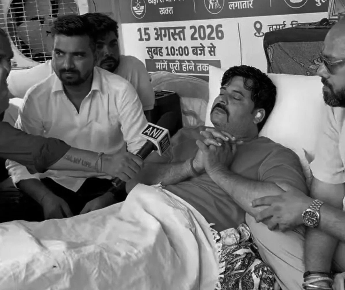 Palghar Road Crisis: Vivek Tiwari’s Hunger Strike Continues as Health Concerns Grow