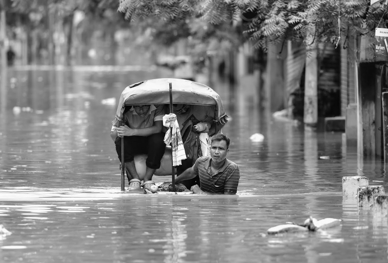 Assam Floods: Govt Says ₹1,000 Cr, Opposition Wants ₹10,000 Cr, Is Himanta Downplaying The Damage?