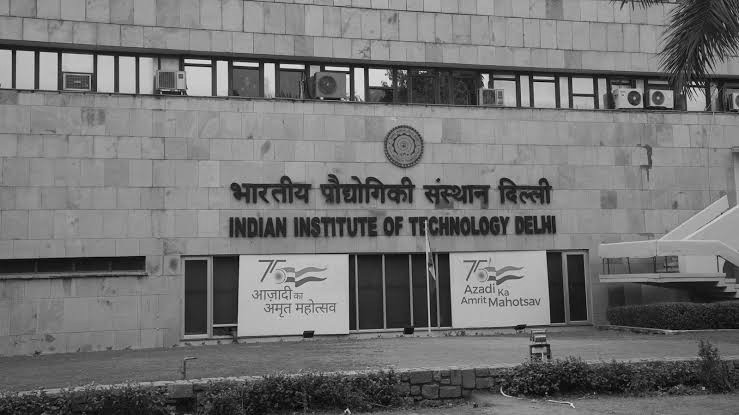 IIT Delhi Student Death Case: Forensic Team Examines Scene, Foul Play Not Ruled Out