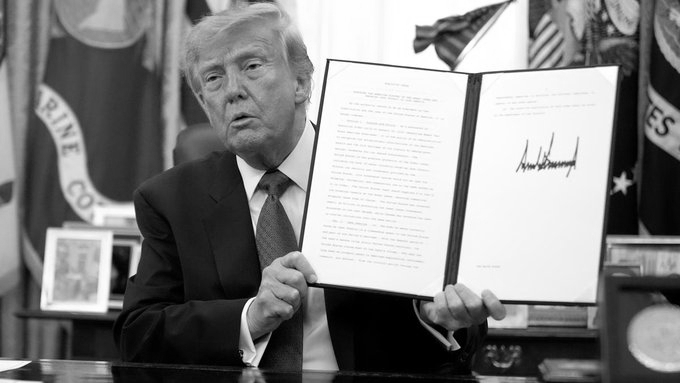 Trump Orders Lake Ontario Renamed ‘Lake America’ Amid Canada Trade War