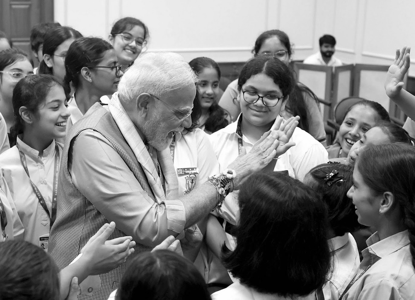 PM Modi Celebrates Raksha Bandhan With Children at Residence, Shares ‘High Fives, Smiles’